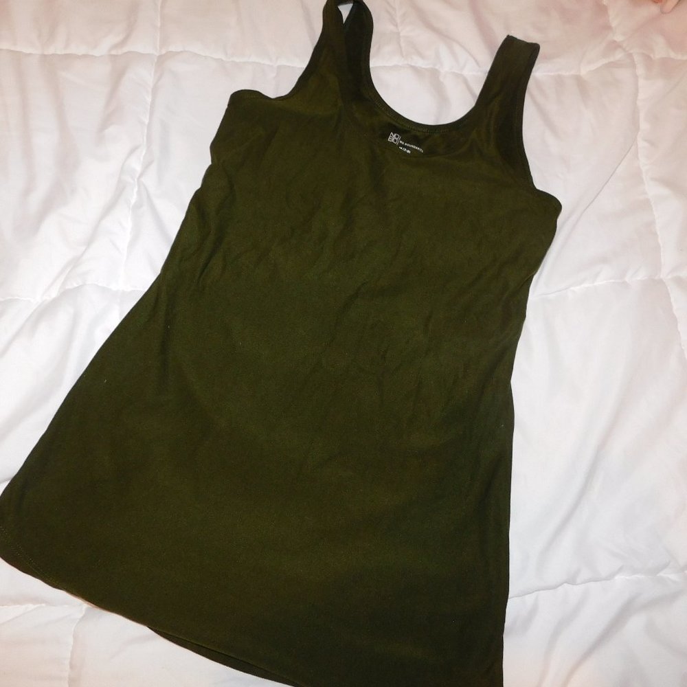 - NO BOUNDARIES TANK -